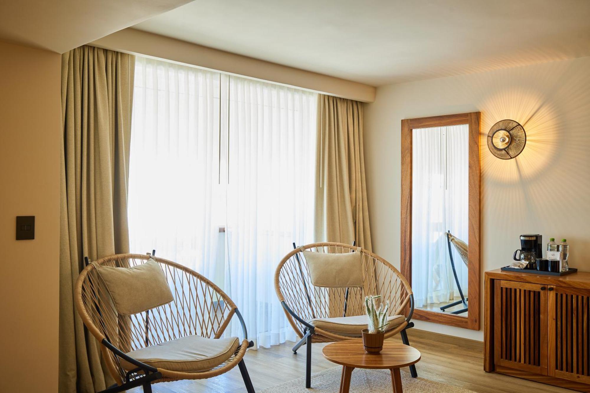 Prestige Room Adults Only